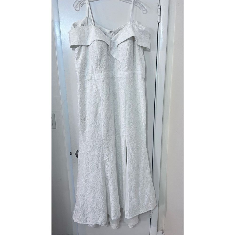 DB Studio Women's Lace Fully Lined Off The Shoulder Wedding Dress White Size 18W
